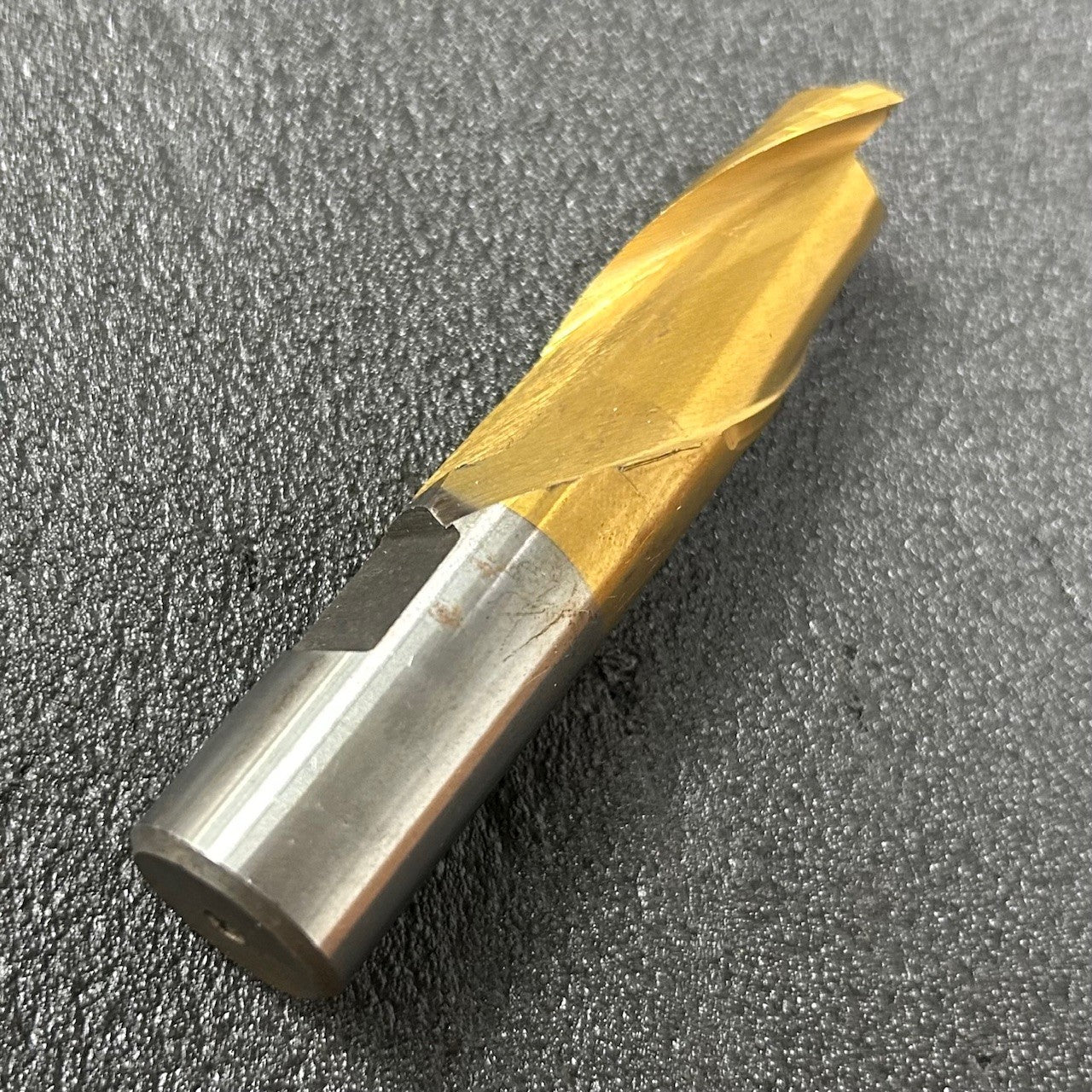 End Mill Set, 20-pieces 2 & 4 Flute, TiN coated HSS, Premium - CLEARANCE